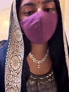 Snapshot of Dishasarmaa05 chatting on 11-17-25, 02:45 Dishasarmaa05 online show from 11-17-25, 02:45