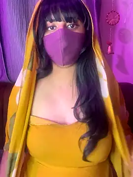 Snapshot of Dishasarmaa05 chatting on 12-19-25, 06:37 Dishasarmaa05 online show from 12-19-25, 06:37