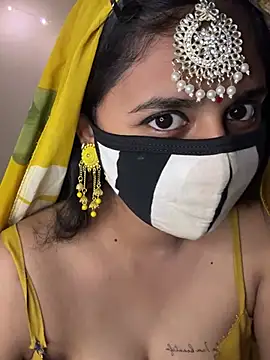 Snapshot of Dishasarmaa05 chatting on 03-06-26, 05:09 Dishasarmaa05 online show from 03-06-26, 05:09