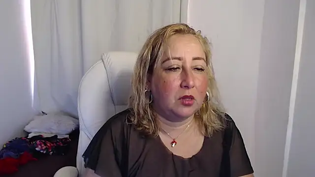 Snapshot of Mature_2025 chatting on 10-17-25, 04:31 Mature 2025 online show from 10-17-25, 04:31