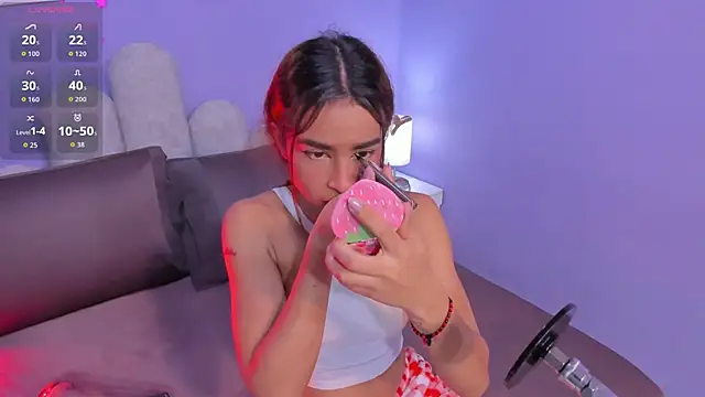 honey sofii  online show from 05-30-26, 11:40