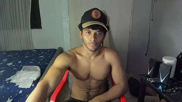 Snapshot of Fox2evans chatting on 06-01-26, 01:51 Fox2evans online show from 06-01-26, 01:51