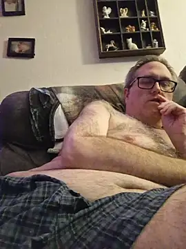 Snapshot of Smallone327 chatting on 11-22-25, 06:12 Smallone327 online show from 11-22-25, 06:12