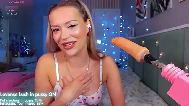 Snapshot of Margony chatting on 12-21-25, 05:03 Margony online show from 12-21-25, 05:03