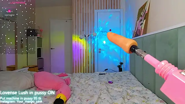 Snapshot of Margony chatting on 02-21-26, 04:02 Margony online show from 02-21-26, 04:02