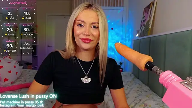 Snapshot of Margony chatting on 03-12-26, 04:40 Margony online show from 03-12-26, 04:40