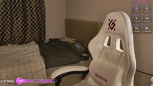 Luna Loveee online show from 12-04-25, 04:33