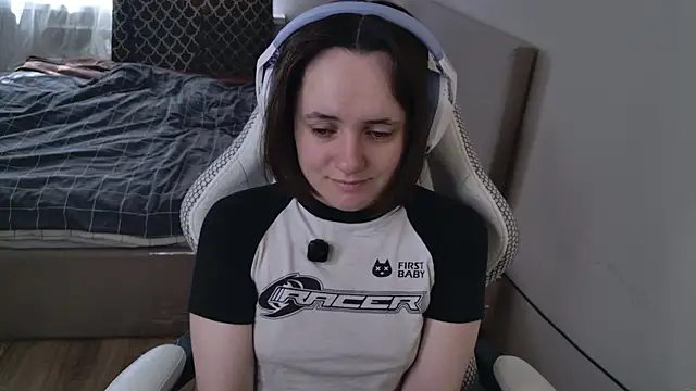 Luna Loveee online show from 07-20-26, 06:17