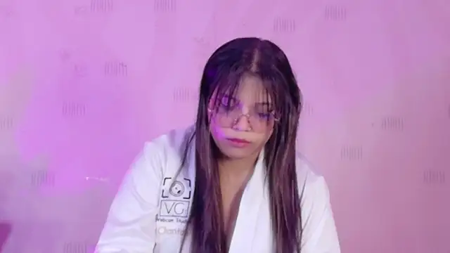 Snapshot of innocenthazel chatting on 02-23-26, 12:41 innocenthazel online show from 02-23-26, 12:41