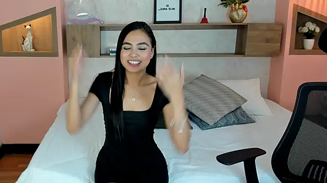 Snapshot of Lucia_Brown_ chatting on 02-28-25, 12:31 Lucia Brown online show from 02-28-25, 12:31