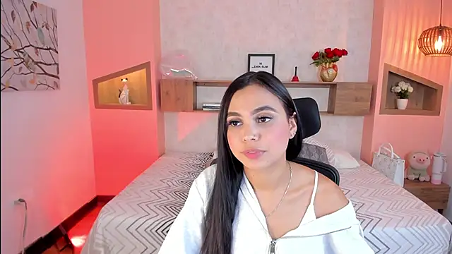 Snapshot of Lucia_Brown_ chatting on 03-07-25, 02:56 Lucia Brown online show from 03-07-25, 02:56