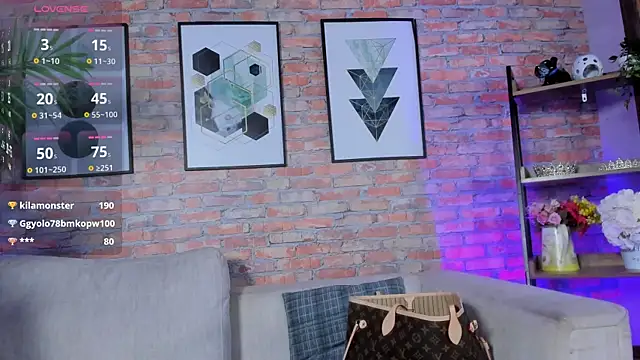 Snapshot of Lucia_Brown_ chatting on 09-15-25, 04:23 Lucia Brown online show from 09-15-25, 04:23