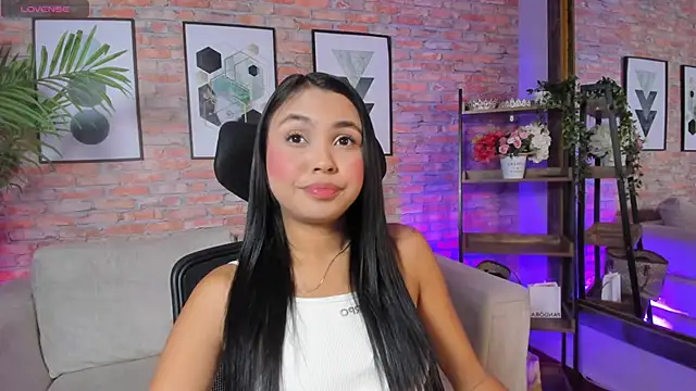 Snapshot of Lucia_Brown_ chatting on 09-26-25, 03:49 Lucia Brown online show from 09-26-25, 03:49