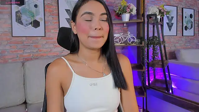 Snapshot of Lucia_Brown_ chatting on 10-25-25, 12:51 Lucia Brown online show from 10-25-25, 12:51