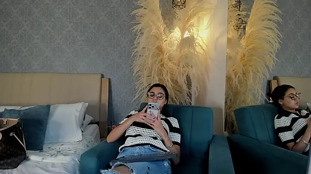 Snapshot of Lucia_Brown_ chatting on 03-11-26, 03:40 Lucia Brown online show from 03-11-26, 03:40