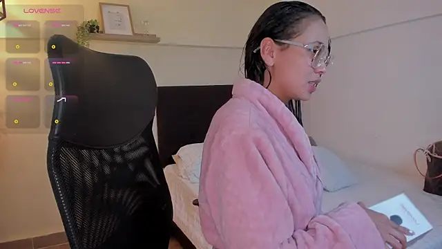 Lucia Brown  online show from 07-31-26, 11:26