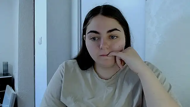 kitsune 8 online show from 05-02-26, 07:46