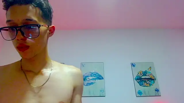 skinny bigcock02 online show from 03-04-25, 07:43