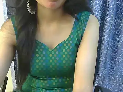 Snapshot of Cute_Pihu01 chatting on 12-15-25, 07:29 Cute Pihu01 online show from 12-15-25, 07:29