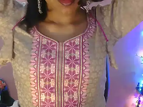 Snapshot of Cute_Pihu01 chatting on 02-04-26, 07:42 Cute Pihu01 online show from 02-04-26, 07:42