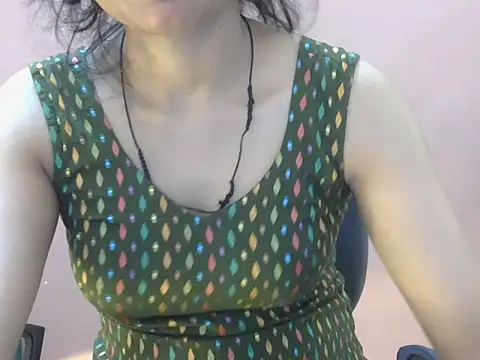 Snapshot of Cute_Pihu01 chatting on 02-15-26, 07:21 Cute Pihu01 online show from 02-15-26, 07:21