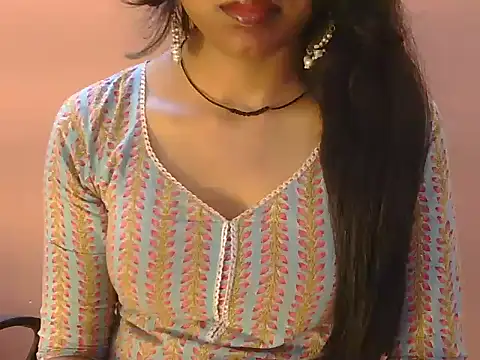 Snapshot of Cute_Pihu01 chatting on 02-25-26, 06:06 Cute Pihu01 online show from 02-25-26, 06:06