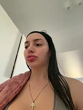 Mia Splash online show from 03-13-26, 10:33