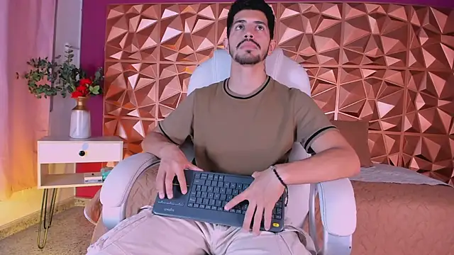 AlejandroStormm online show from 03-14-25, 09:21