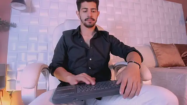 AlejandroStormm online show from 03-20-25, 08:19