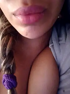 Sexlove1xo online show from 03-04-25, 02:49