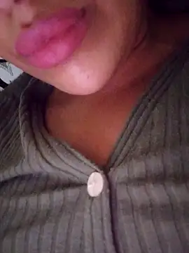 Sexlove1xo online show from 10-07-25, 05:21