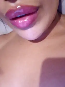 Sexlove1xo online show from 10-12-25, 01:59