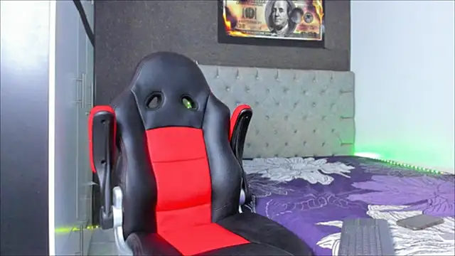 Snapshot of luigi_hot_ chatting on 09-26-25, 03:21 luigi hot online show from 09-26-25, 03:21