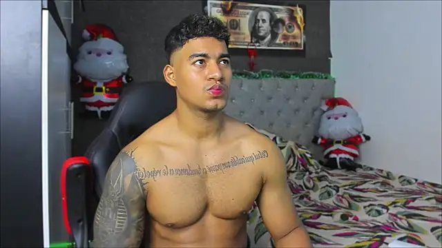 Snapshot of luigi_hot_ chatting on 12-16-25, 05:40 luigi hot online show from 12-16-25, 05:40