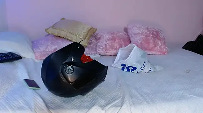 Snapshot of Maddy_Jhonsson chatting on 03-03-25, 09:37 Maddy Jhonsson online show from 03-03-25, 09:37