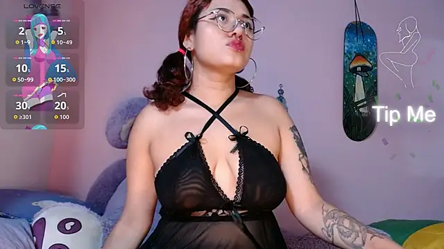 Snapshot of Maddy_Jhonsson chatting on 09-30-25, 11:10 Maddy Jhonsson online show from 09-30-25, 11:10