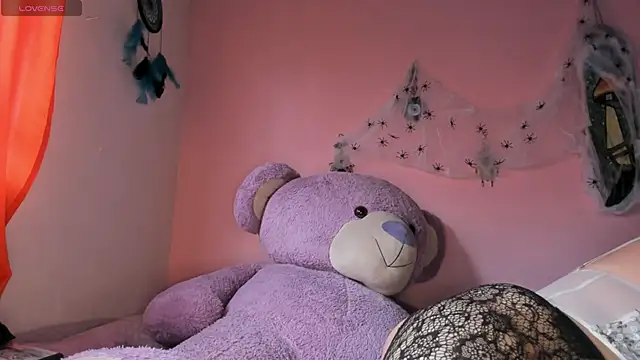 Snapshot of Maddy_Jhonsson chatting on 10-28-25, 09:39 Maddy Jhonsson online show from 10-28-25, 09:39