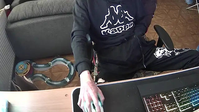 Snapshot of DerGeileLoveboy chatting on 11-09-25, 11:41 DerGeileLoveboy online show from 11-09-25, 11:41