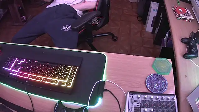 Snapshot of DerGeileLoveboy chatting on 02-24-26, 01:58 DerGeileLoveboy online show from 02-24-26, 01:58