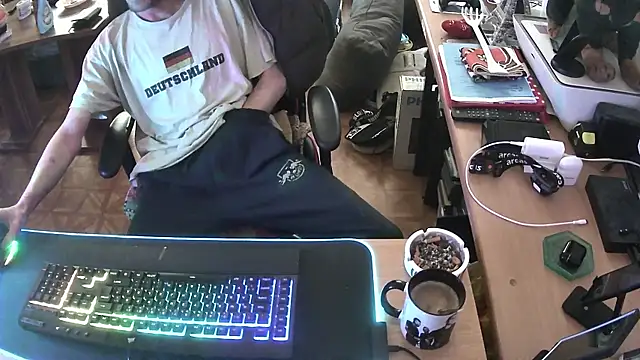 Snapshot of DerGeileLoveboy chatting on 03-23-26, 07:01 DerGeileLoveboy online show from 03-23-26, 07:01