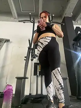 Snapshot of Anaroussew02 chatting on 03-03-25, 07:28 Anaroussew02 online show from 03-03-25, 07:28