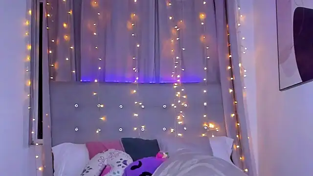 Snapshot of Anaroussew02 chatting on 09-19-25, 03:19 Anaroussew02 online show from 09-19-25, 03:19