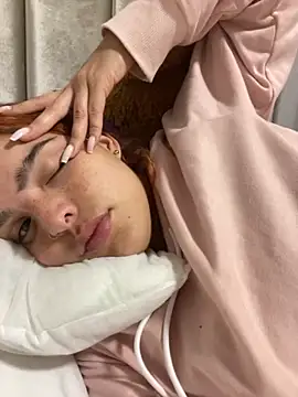 Snapshot of Anaroussew02 chatting on 11-22-25, 01:48 Anaroussew02 online show from 11-22-25, 01:48