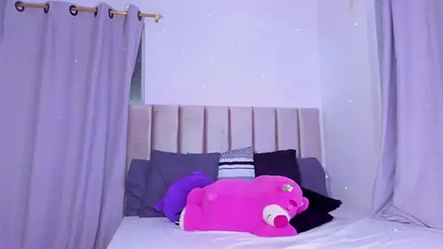 Snapshot of Anaroussew02 chatting on 02-06-26, 03:55 Anaroussew02 online show from 02-06-26, 03:55