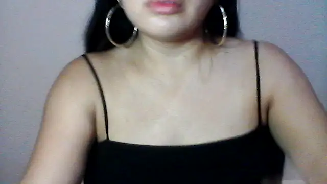 Snapshot of shashel5 chatting on 05-19-26, 10:38 shashel5 online show from 05-19-26, 10:38