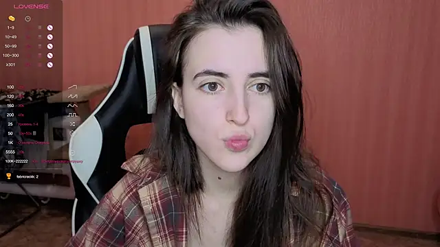 Snapshot of reaiss chatting on 01-19-26, 05:22 reaiss online show from 01-19-26, 05:22