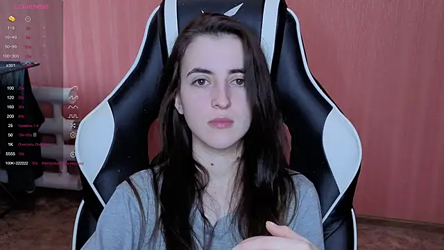 Snapshot of reaiss chatting on 03-08-26, 03:21 reaiss online show from 03-08-26, 03:21