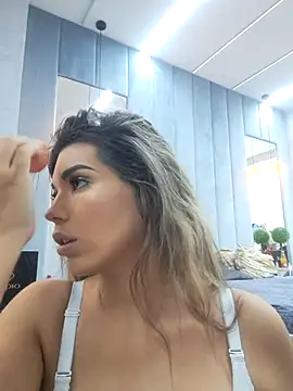 Bella Posh online show from 10-06-25, 06:22