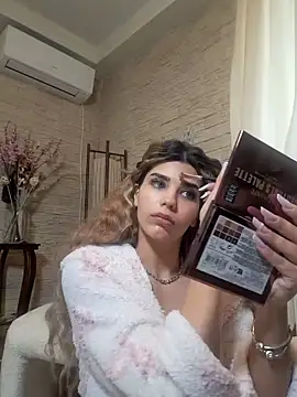 Bella Posh online show from 02-21-26, 07:53