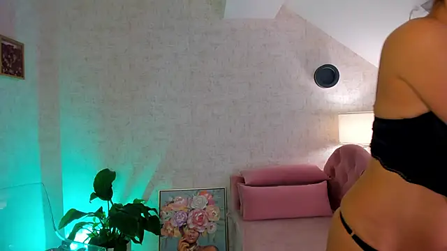 Snapshot of Kaya_Sins chatting on 12-14-25, 05:13 Kaya Sins online show from 12-14-25, 05:13